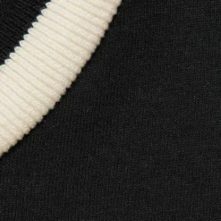 Interlocking G Schwarz 1