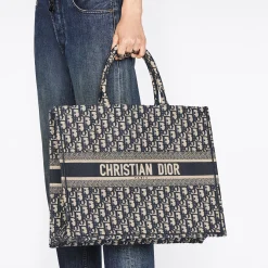 Alternative view of Large Book Tote 42cm