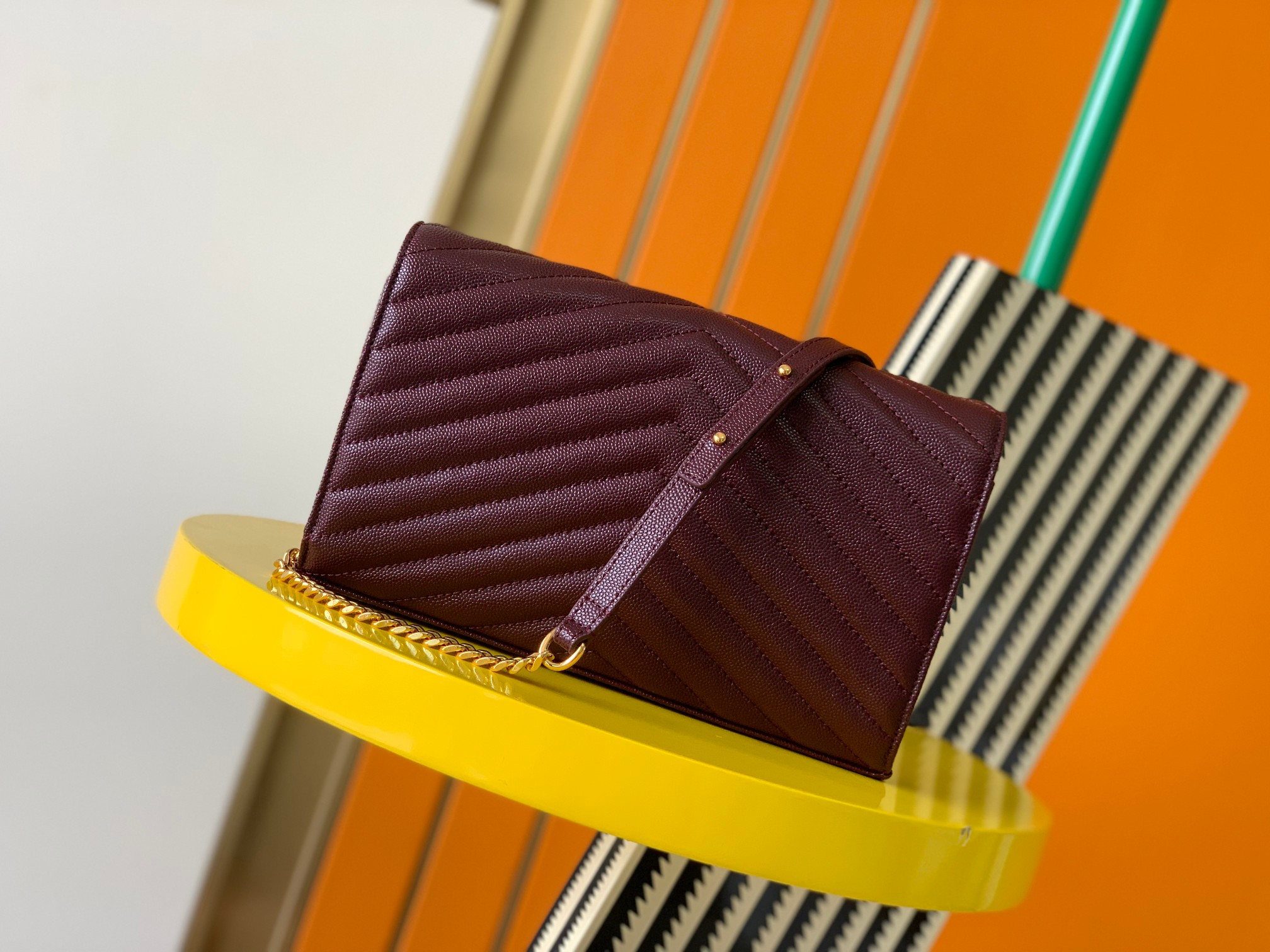 Chain Wallet Bordeaux – Bild 3