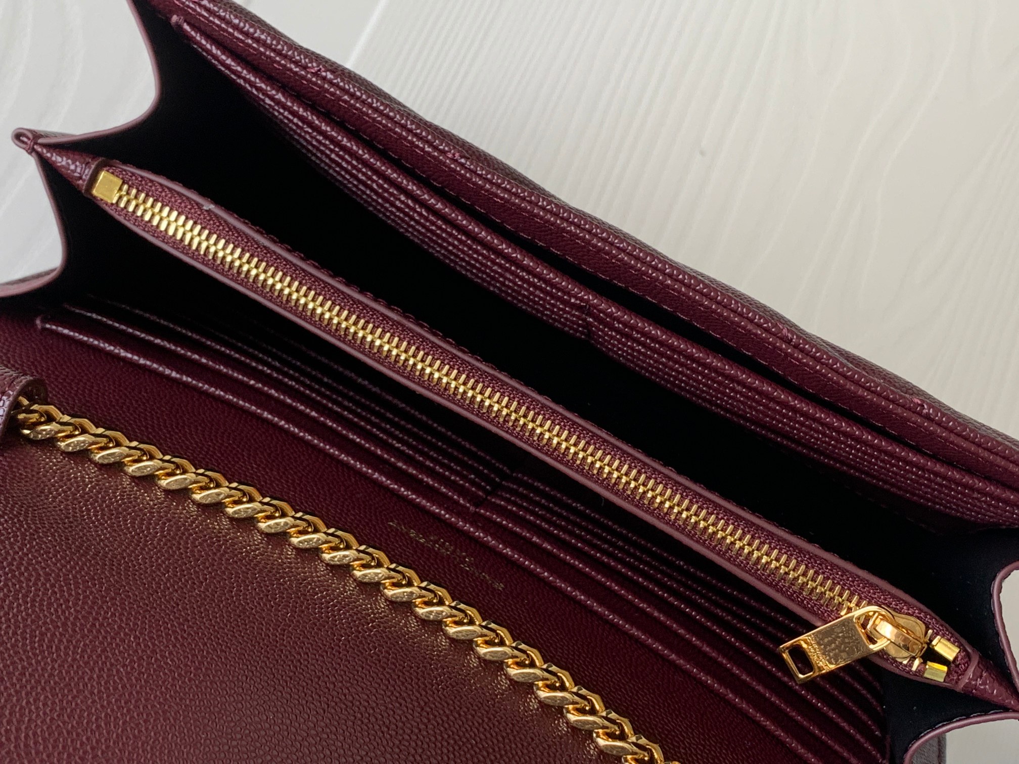 Chain Wallet Bordeaux – Bild 10