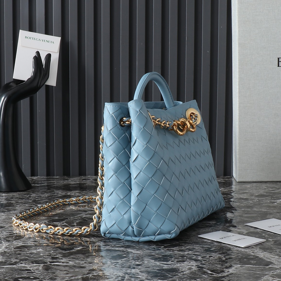 Small Andiamo Mit Kette Blau – Bild 4