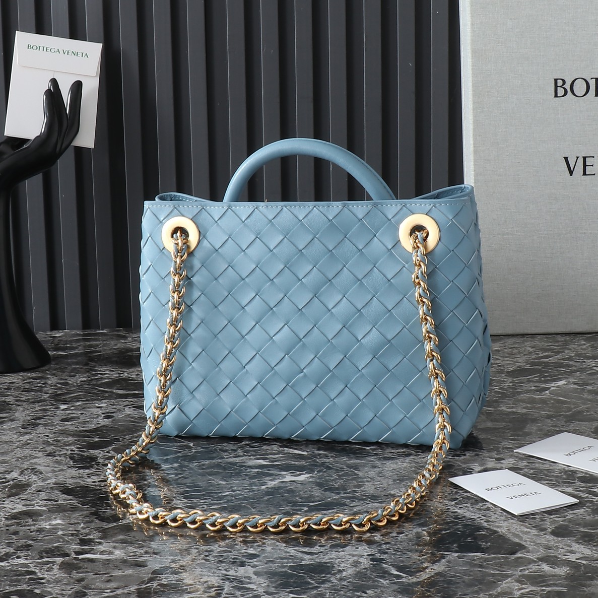 Small Andiamo Mit Kette Blau – Bild 3