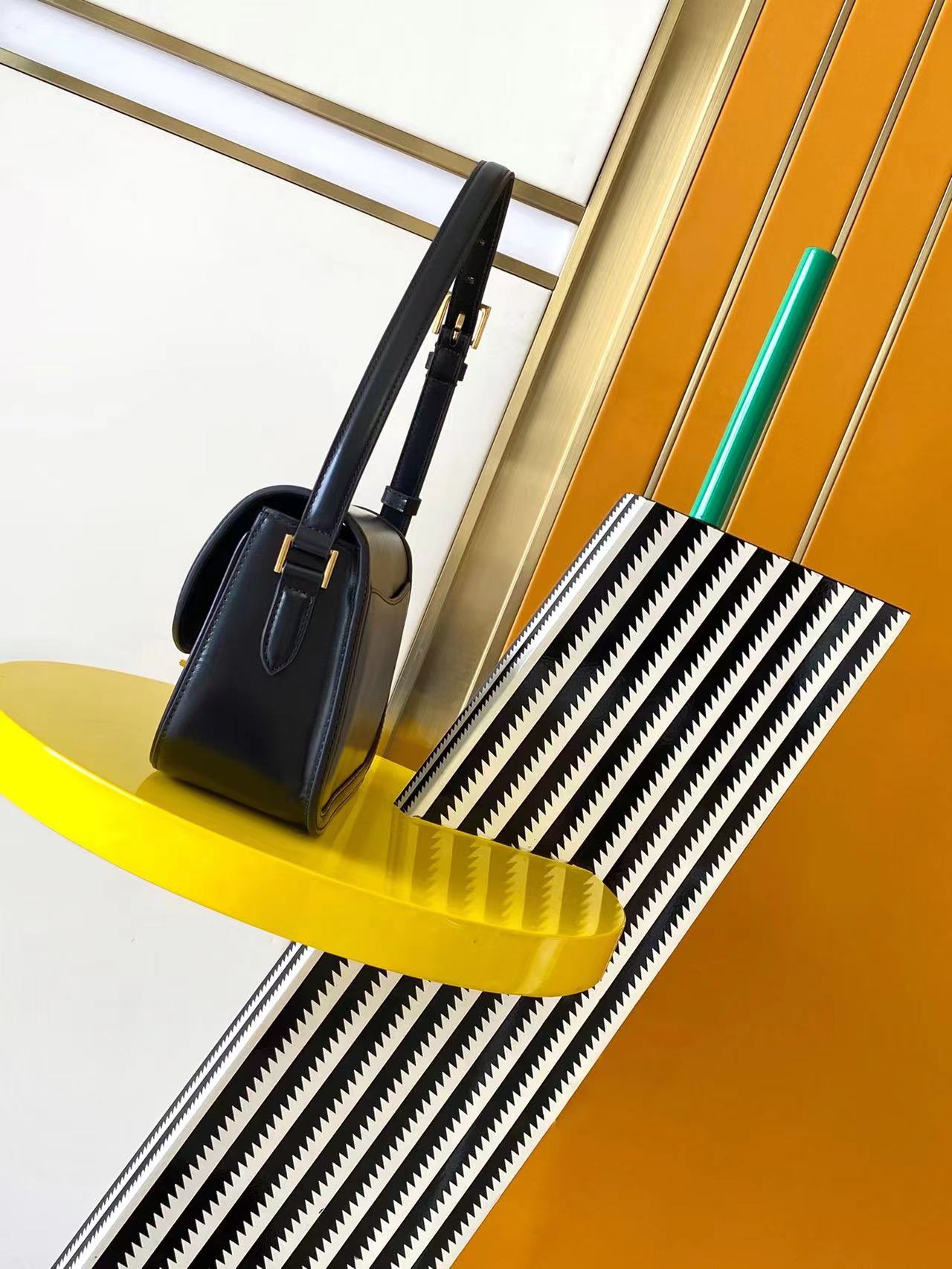 Small Solferino Schwarz und Gold – Bild 8