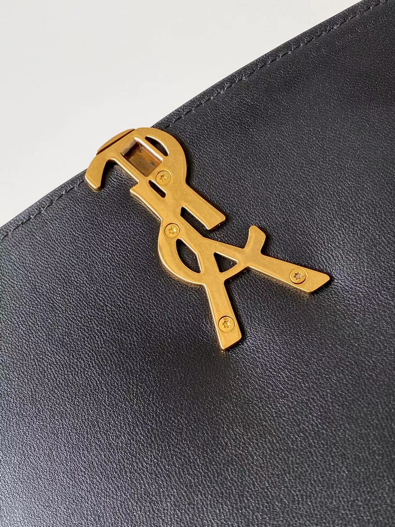 Small Solferino Schwarz und Gold – Bild 6