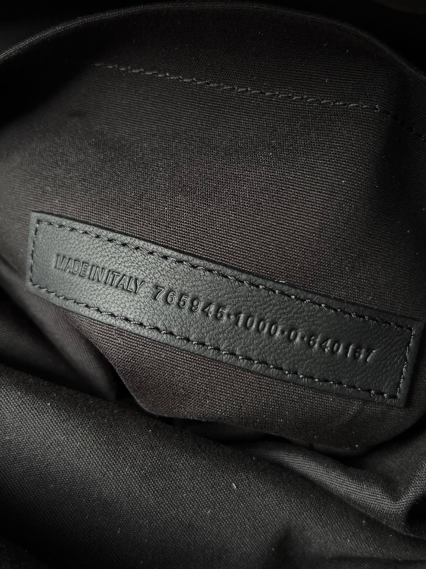 Medium Monaco Schwarz und Gold – Bild 10