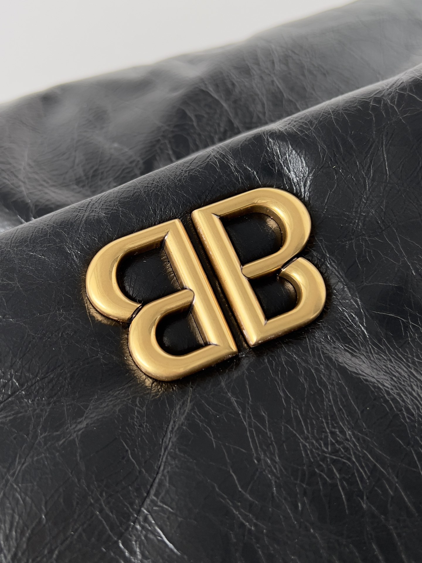 Medium Monaco Schwarz und Gold – Bild 4