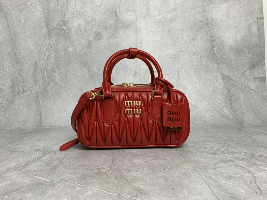 Arcadie Mini Bag Aus Matelassé Nappaleder Rot – Bild 3