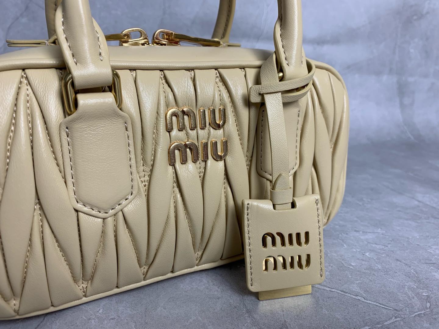 Arcadie Tasche Aus Sojagrünem Matelassé – Bild 6