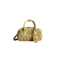 Arcadie Tasche Aus Sojagrünem Matelassé