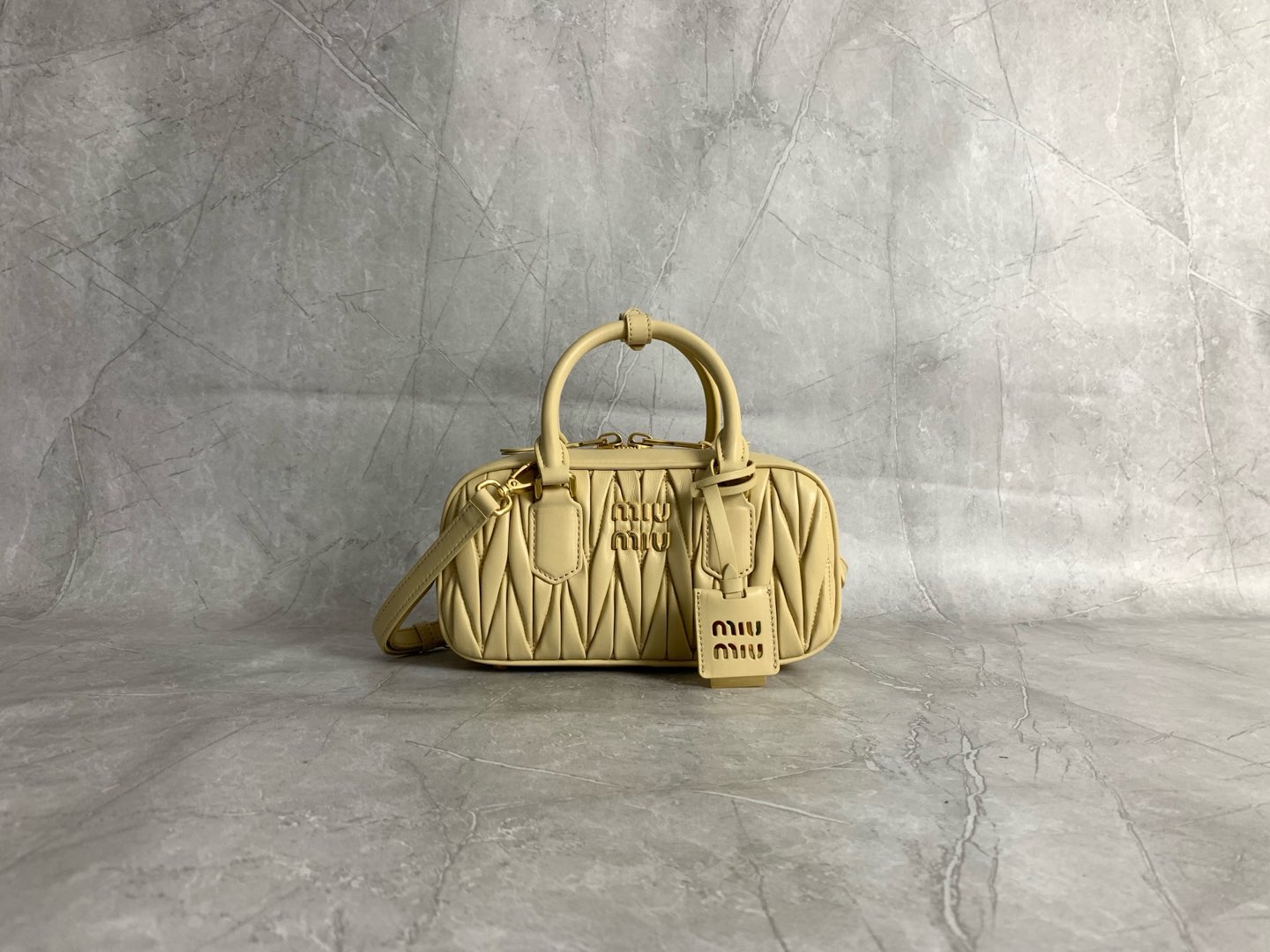 Arcadie Tasche Aus Sojagrünem Matelassé – Bild 3