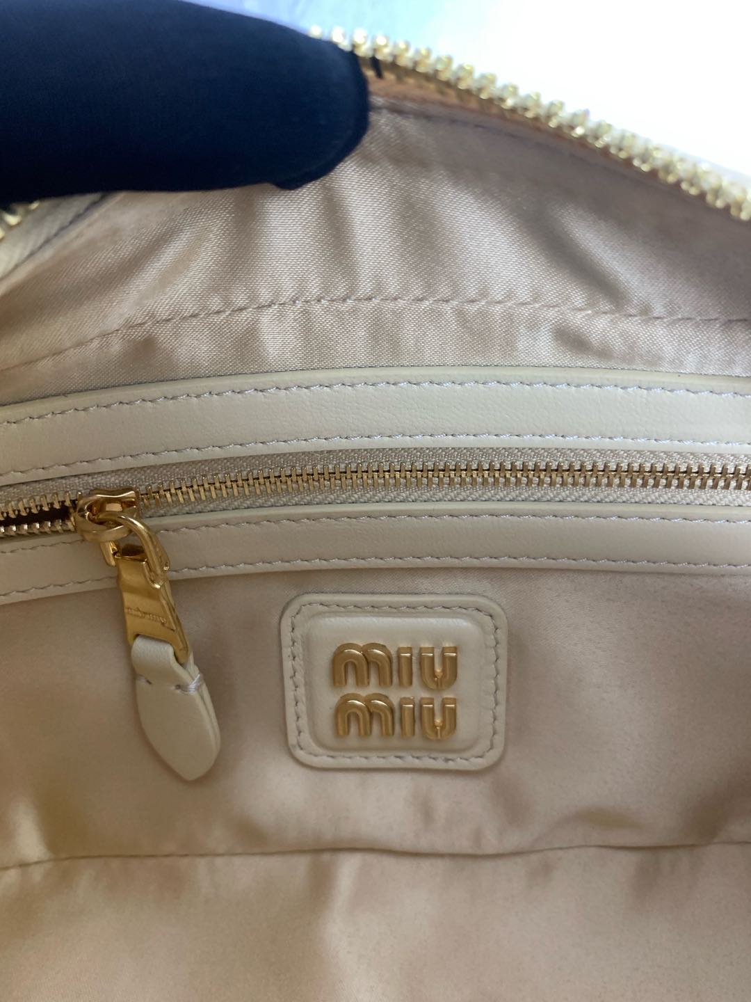 Arcadie Tasche Aus Sojagrünem Matelassé – Bild 9