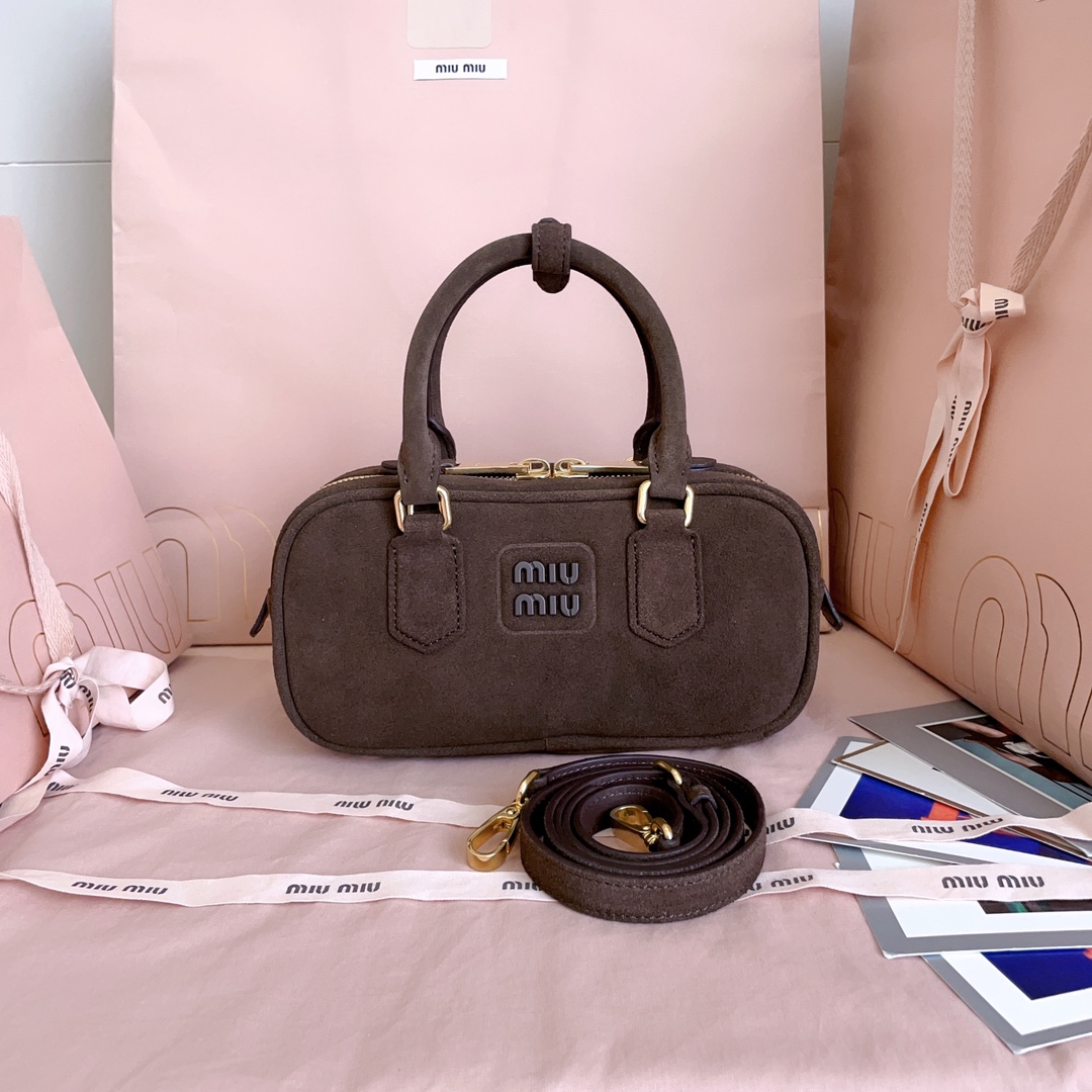 Arcadie Wildledertasche Mit Moro Polsterung – Bild 3