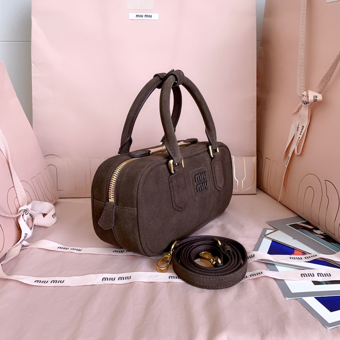 Arcadie Wildledertasche Mit Moro Polsterung – Bild 4