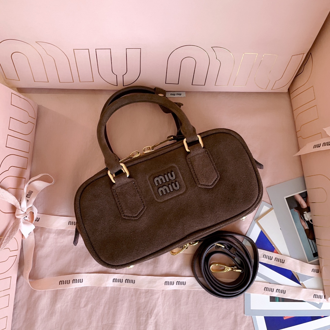 Arcadie Wildledertasche Mit Moro Polsterung – Bild 11