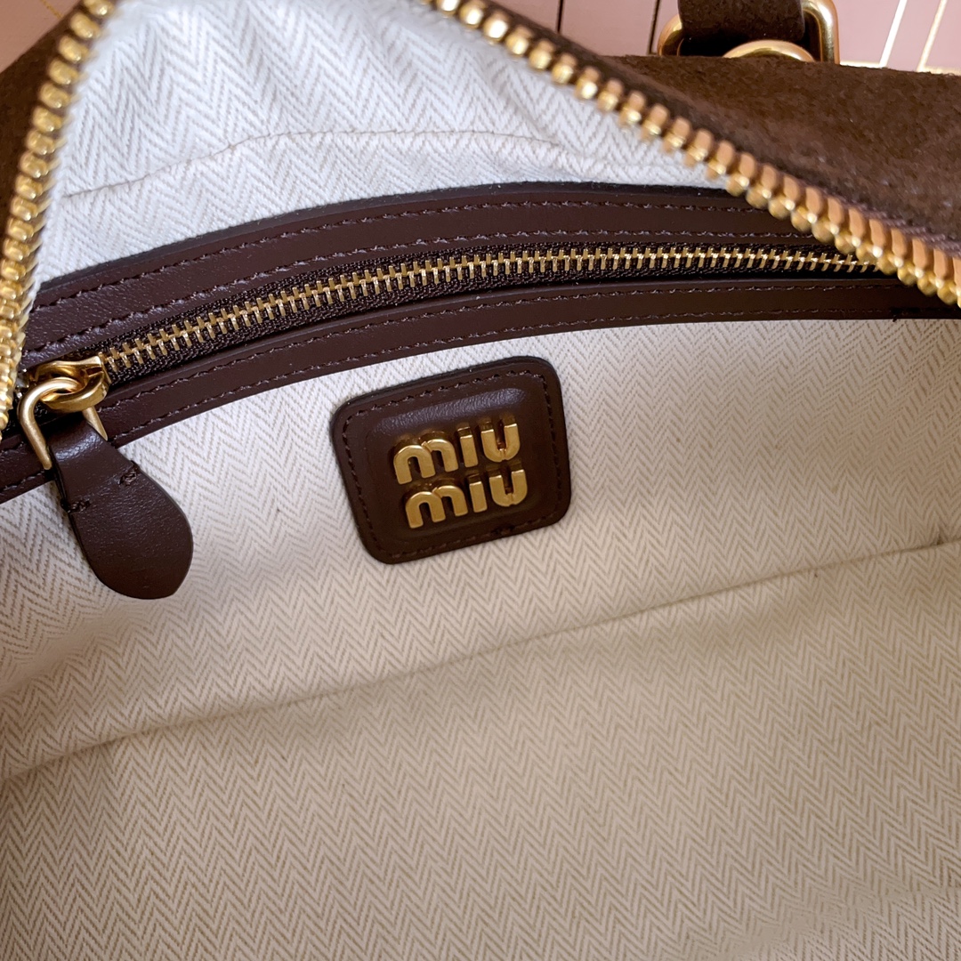 Arcadie Wildledertasche Mit Moro Polsterung – Bild 7