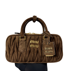 Arcadie Tasche Aus Moro Matelassé Wildleder