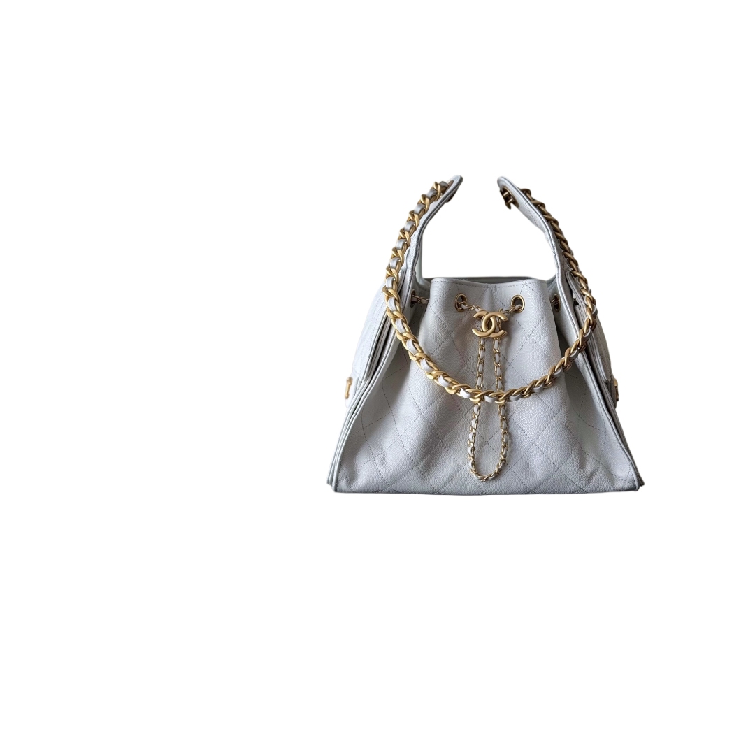 Kleine 25 Tasche Genarbtes Kalbsleder Goldfarbenes Metall Hellgrau