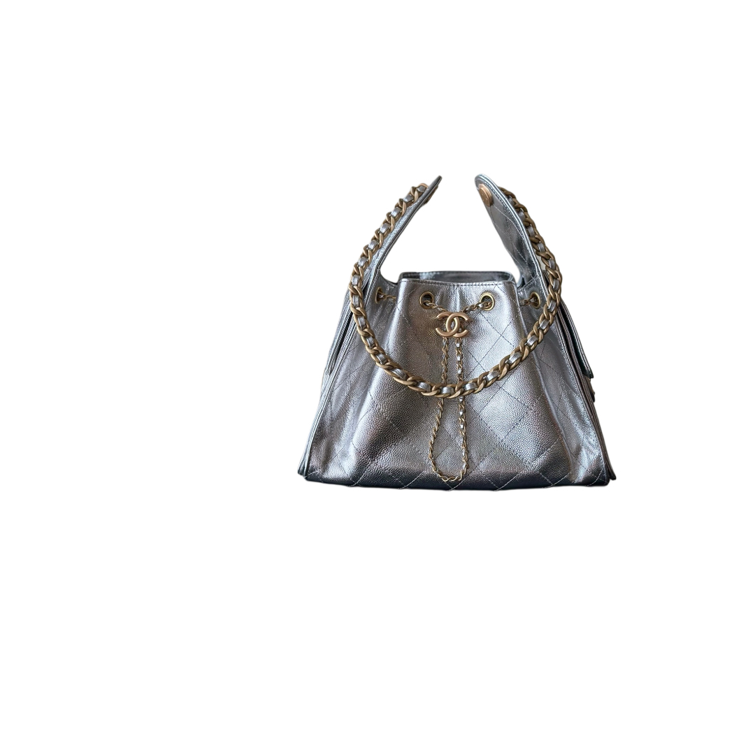 Kleine 25 Tasche Genarbtes Kalbsleder Goldfarbenes Metall Silber