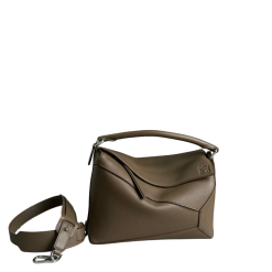 Mittelgroße Puzzle Edge Tasche Aus Weichem Genarbtem Kalbsleder Silberfarben Metall Dunkelgrün