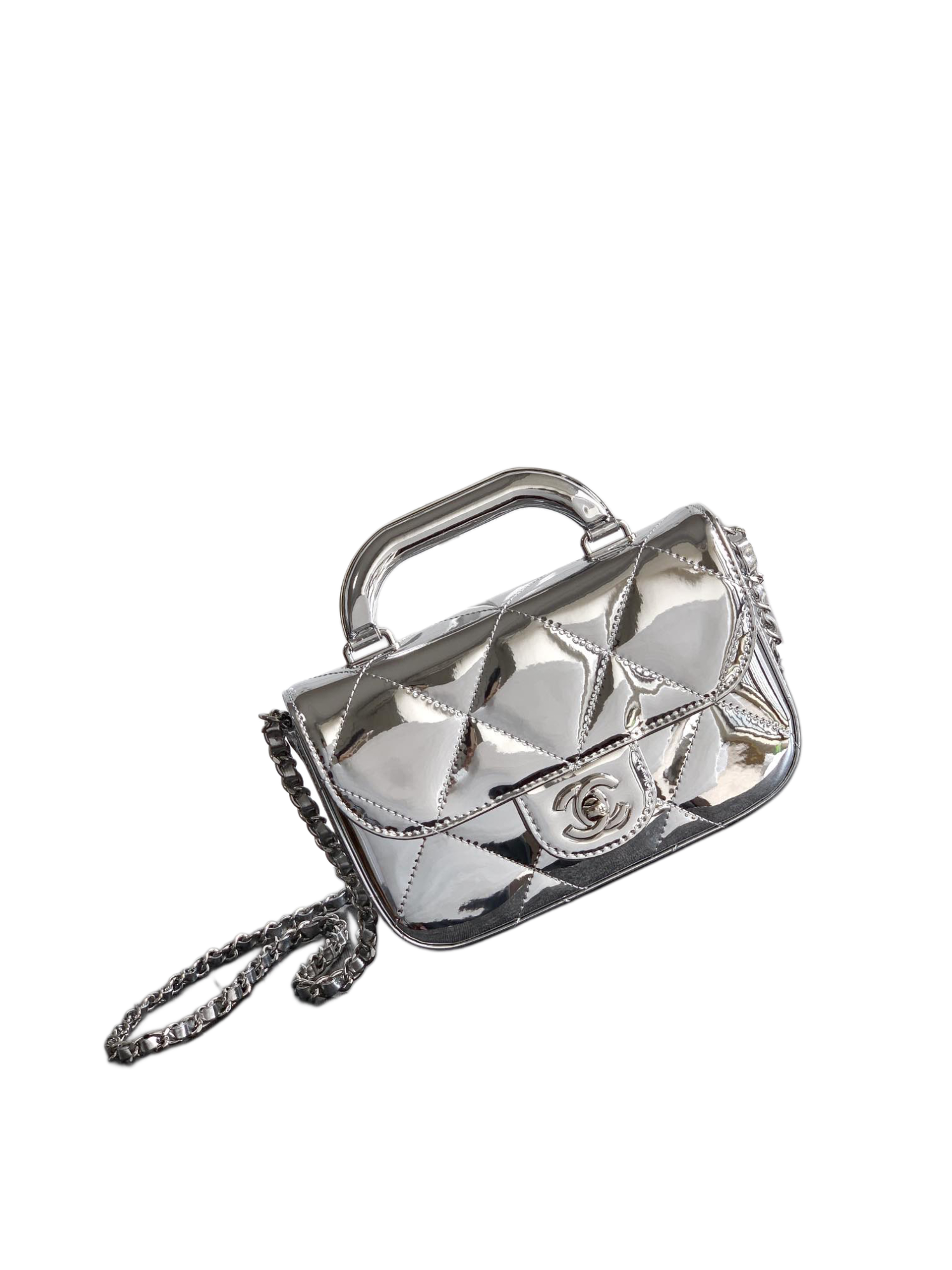 Kleine Clutch Mit Kette Kalbsleder Mit Spiegel-Effekt Silberfarbenes Metall Helles Silberfarben