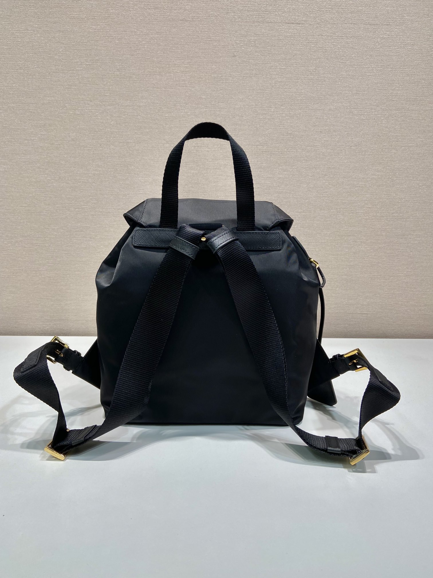 Rucksack Aus Re-Nylon Schwarz – Bild 4