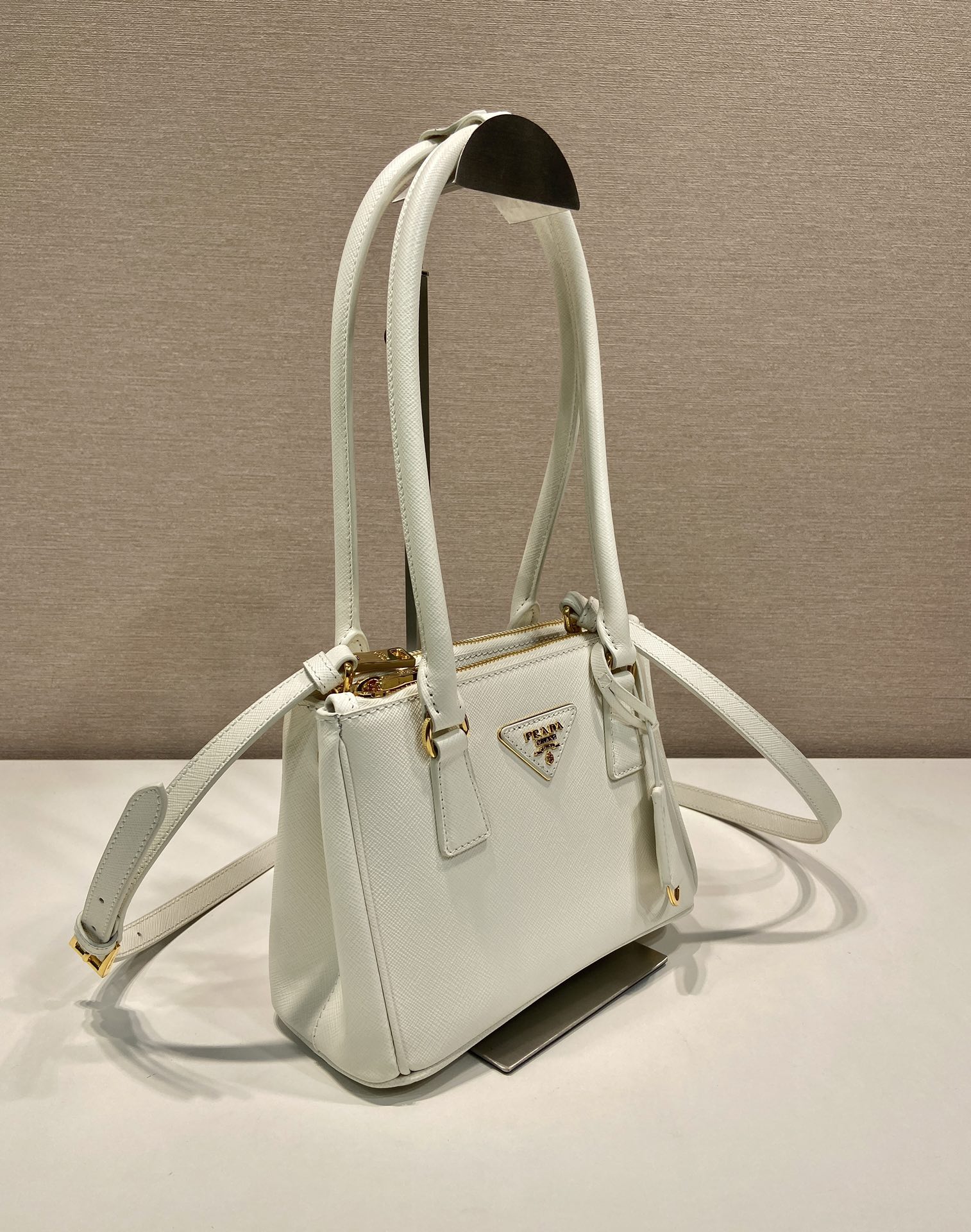Galleria Mini Bag Aus Saffiano-Leder Weiss – Bild 5