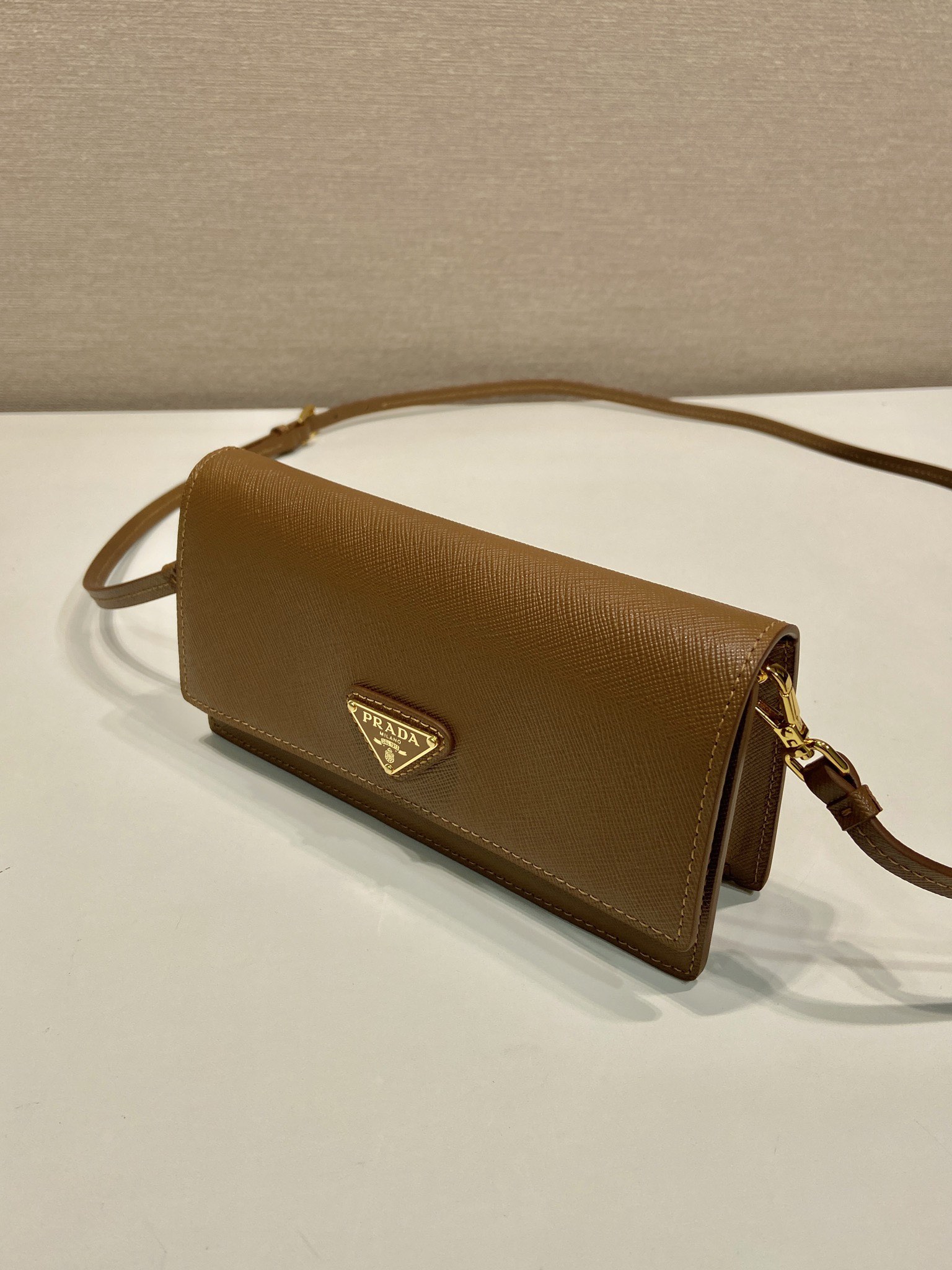 Mini Bag Aus Saffiano-Leder Natur – Bild 7