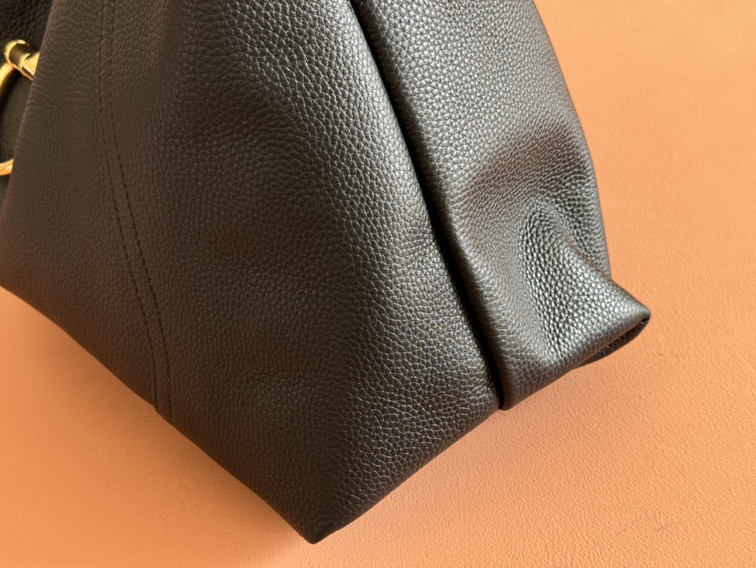 Softbit Maxi Schultertasche Schwarzes Genarbtes Leder – Bild 10