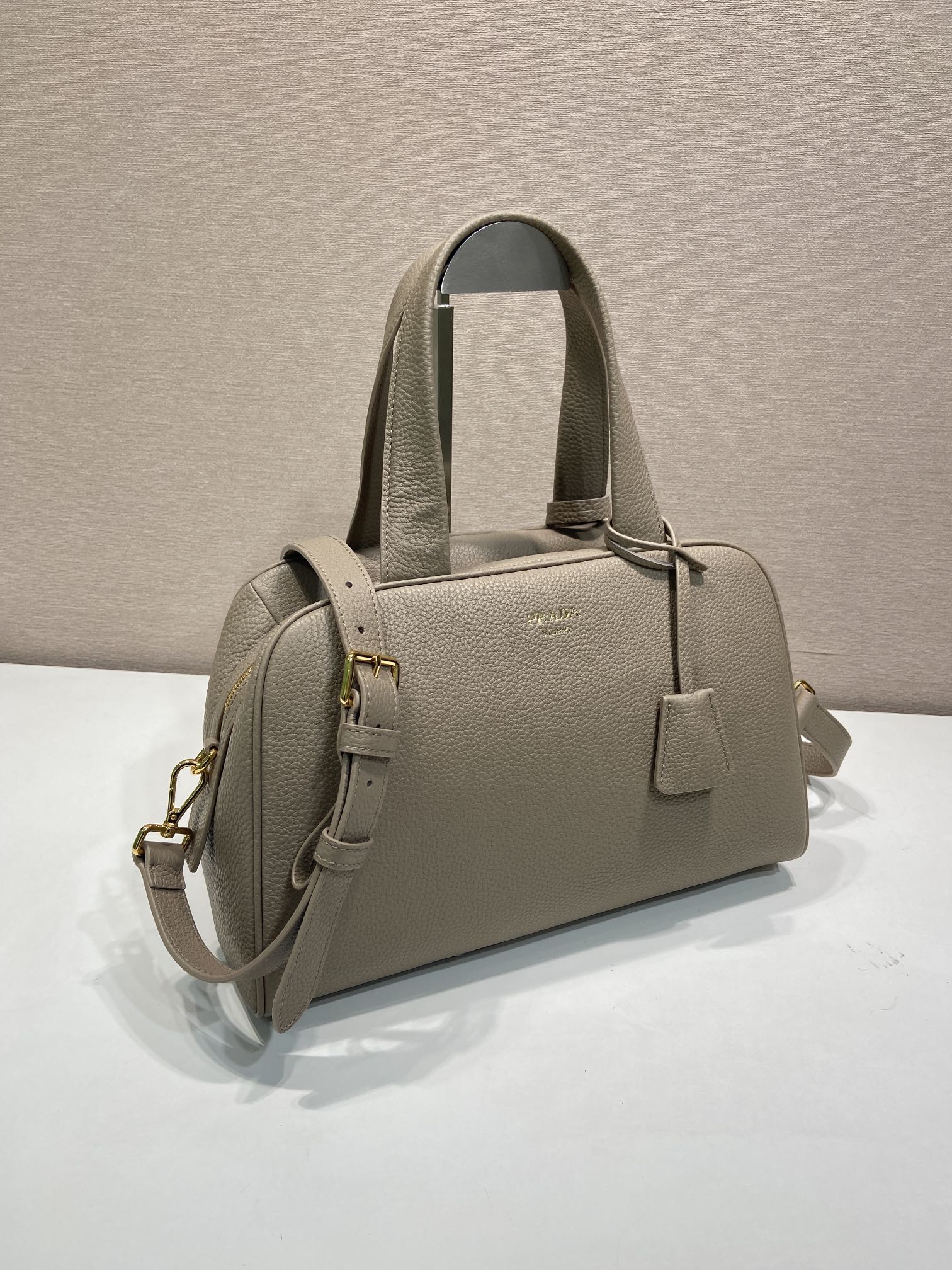 Große Henkeltasche Aus Leder Lehmgrau – Bild 6